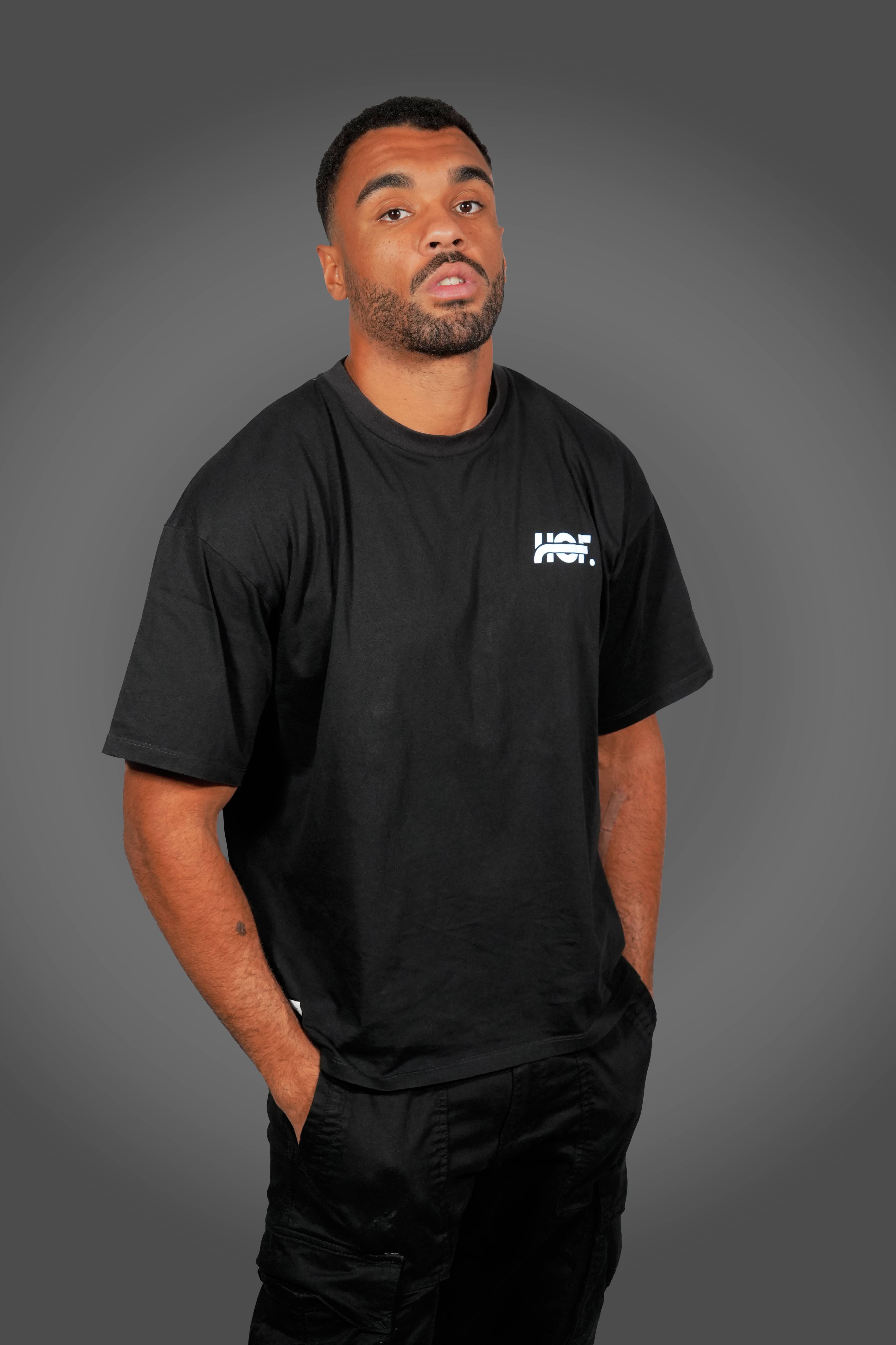 Essential - Black Tee