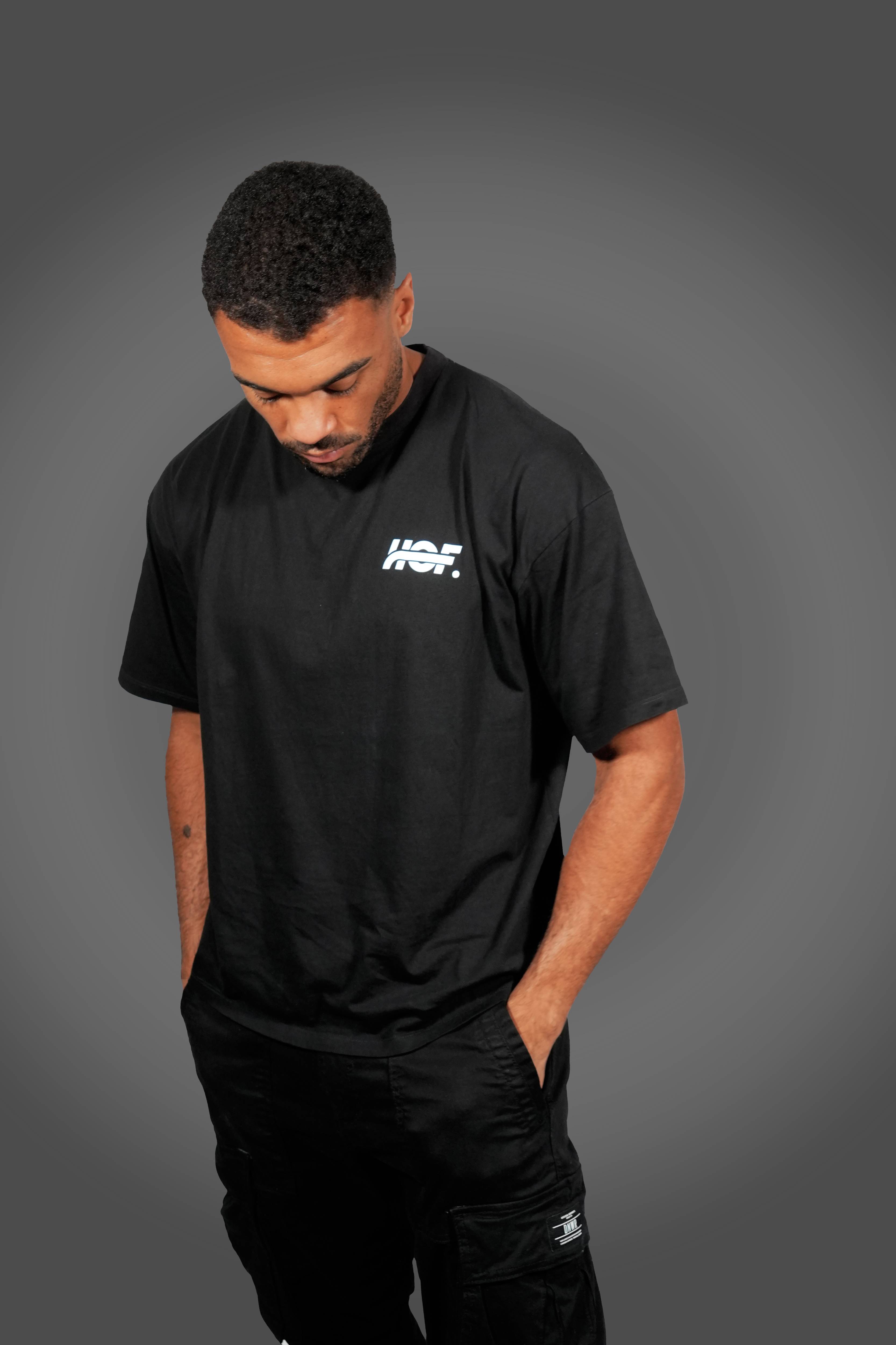 Essential - Black Tee