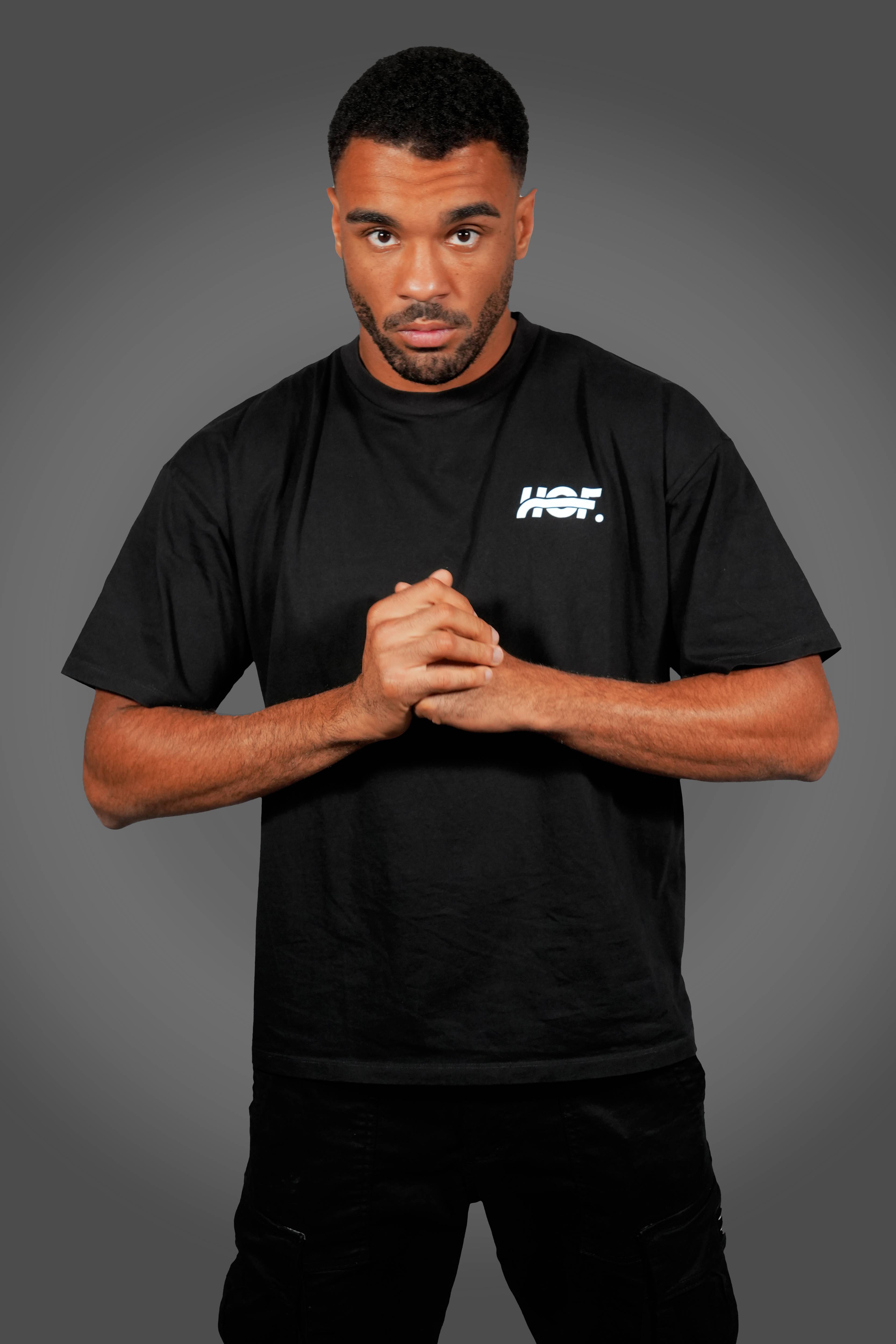 Essential - Black Tee